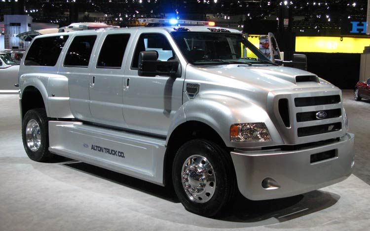 ford-f-650-xuv.jpg