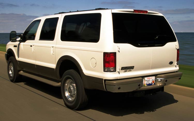 2000-2005-ford-excursion-rear-view.jpg