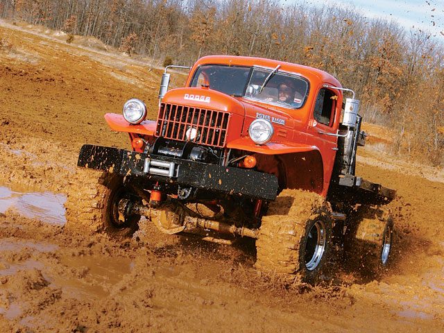 131_0703_11_z+1947_dodge_power_wagon+front_view.jpg