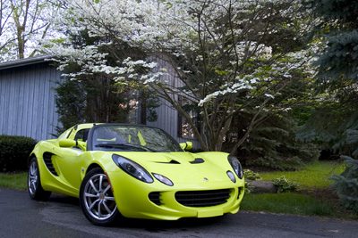 00018523_Lotus_Elise_Lotus_Parked.jpg