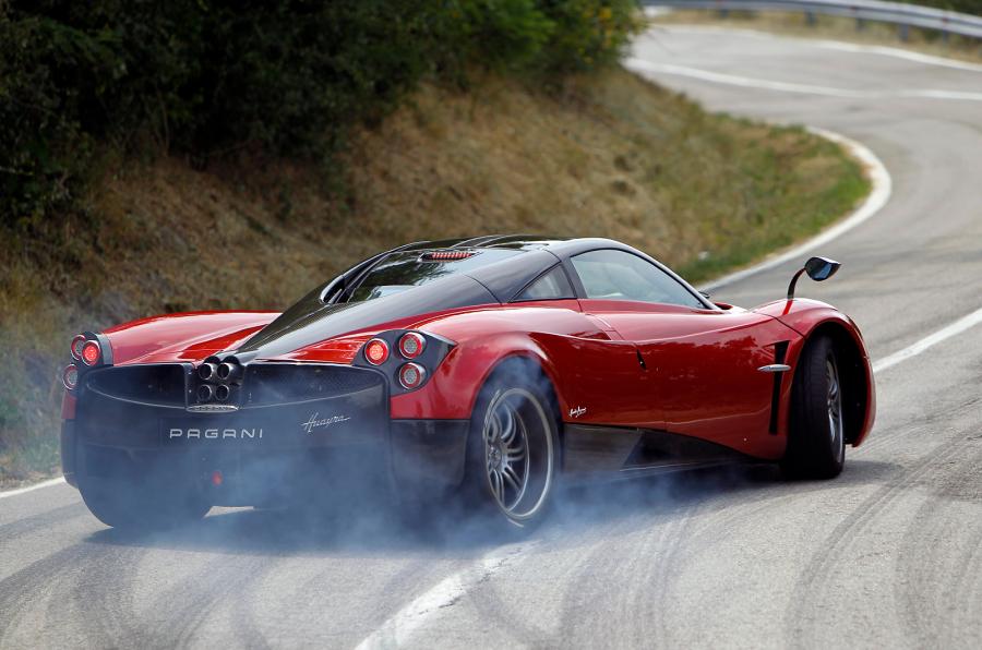 pagani-huayra-2012-2_1.jpg