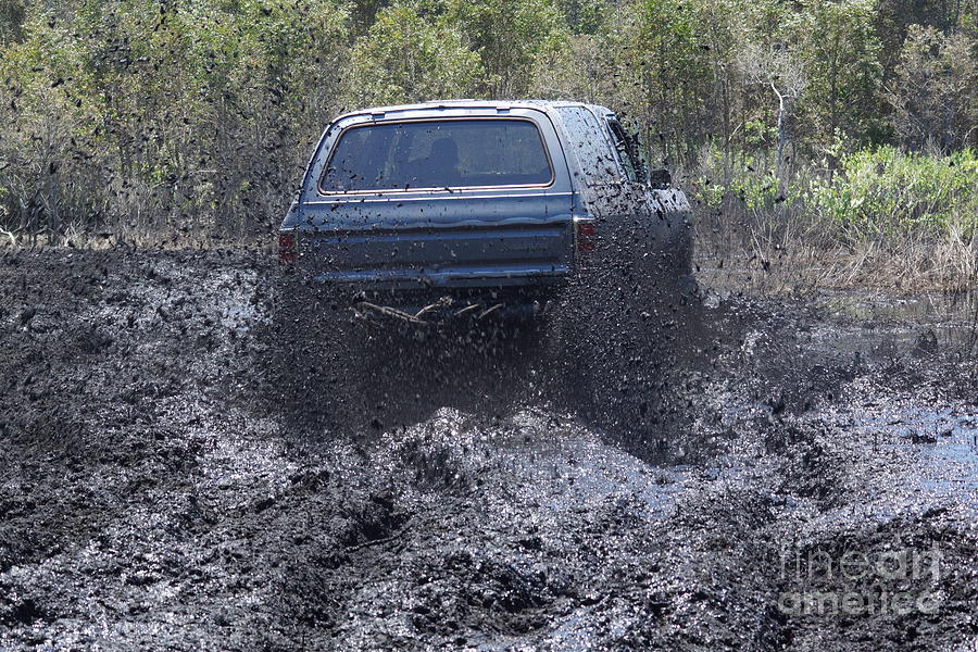 dodge-ramcharger-in-local-mud-2-lynda-dawson-youngclaus.jpg