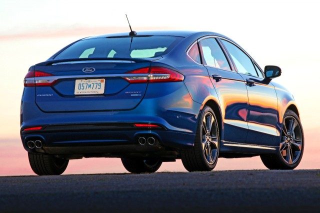 2017-ford-fusion-sport_100564424_m.jpg