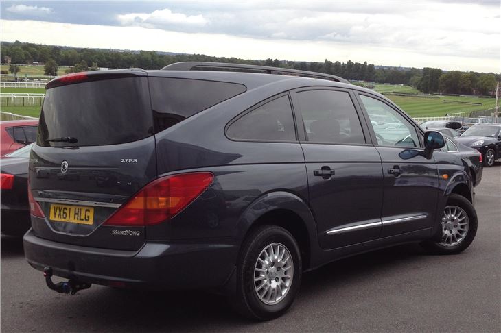 Ssangyong%7ERodius%7E61%7Ereg%7ER34.jpg