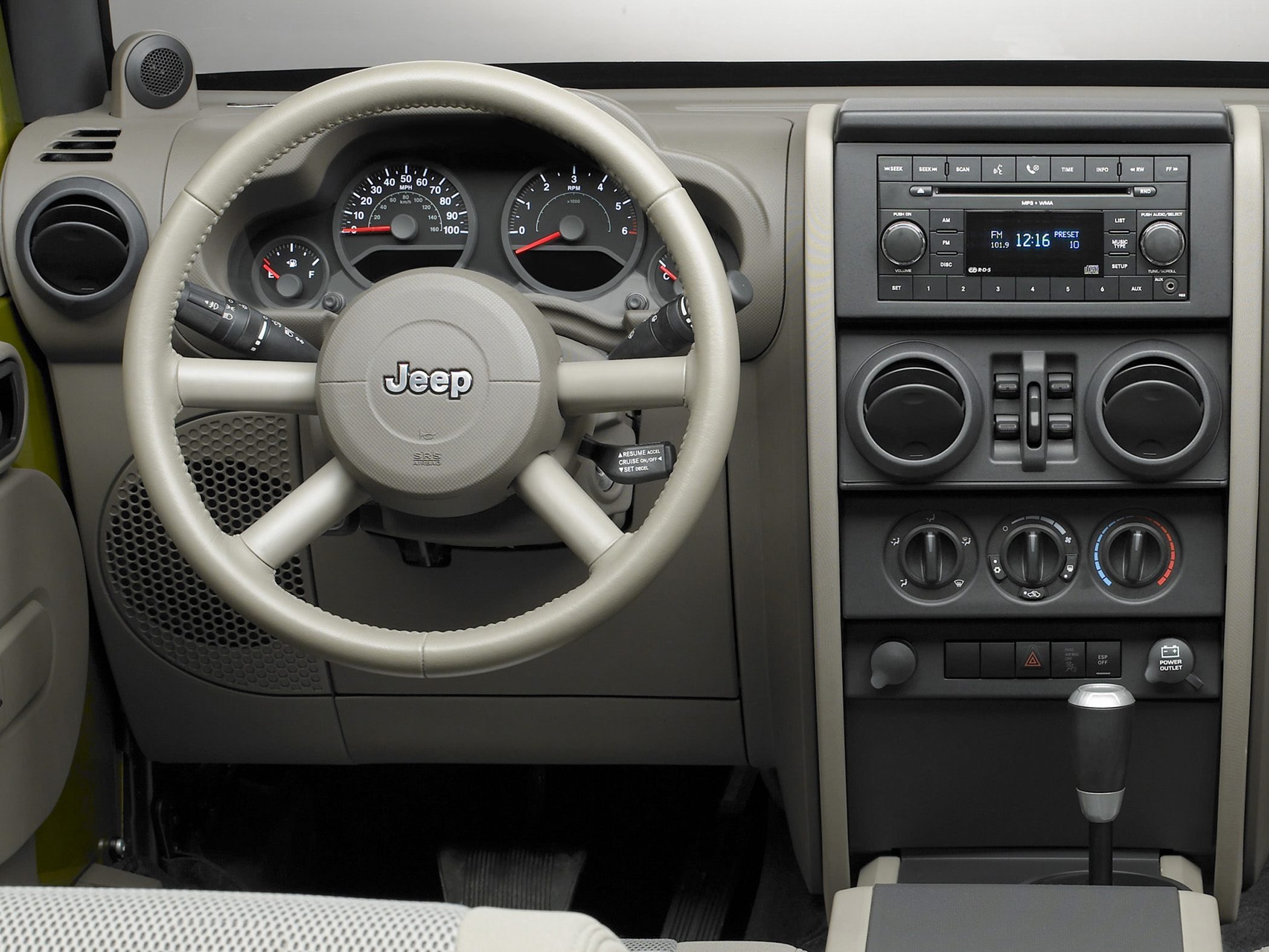 2010-Jeep-Wrangler-Unlimited-SUV-Sport-4dr-4x2-Interior.png