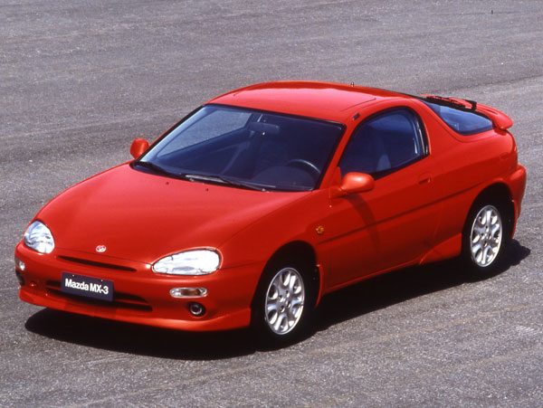 Mazda_MX3_03.jpg