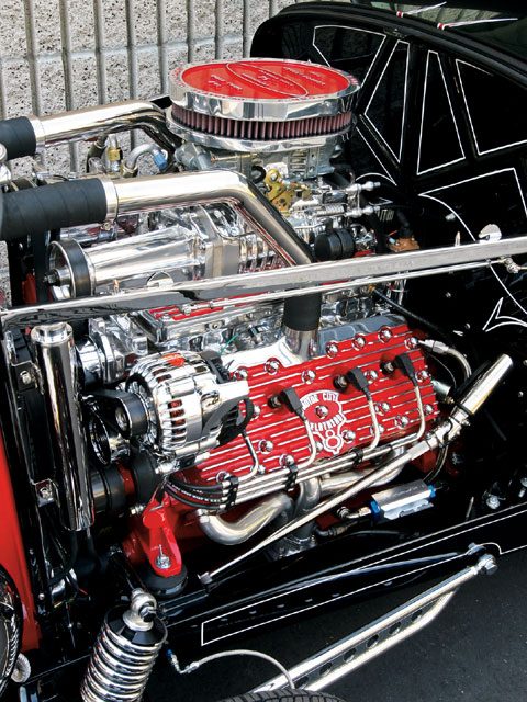 0709sr_06z+1932_ford_coupe+engine.jpg