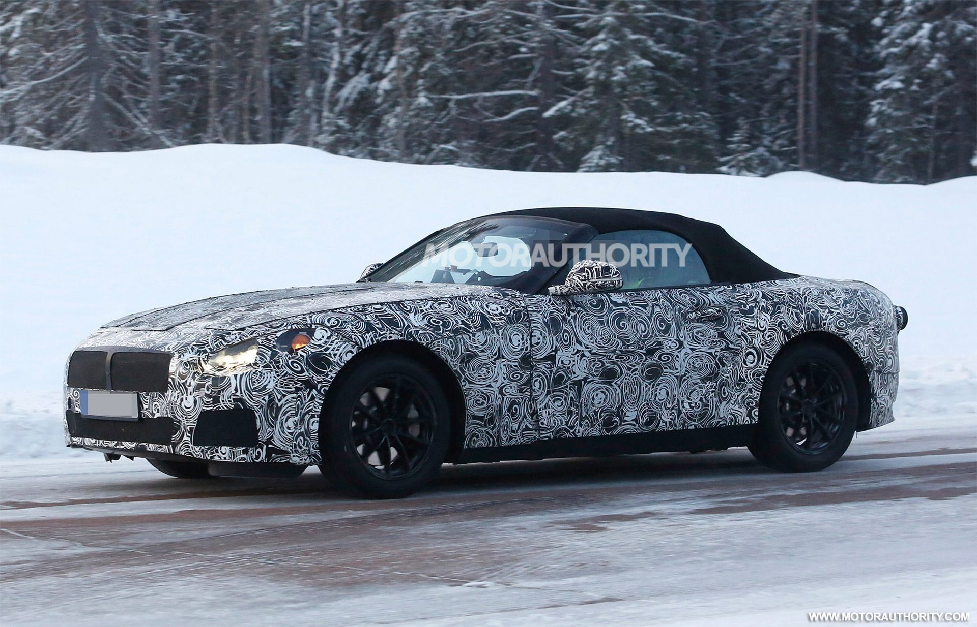 2018-bmw-z5-spy-shots--image-via-s-baldauf-sb-medien_100543295_h.jpg