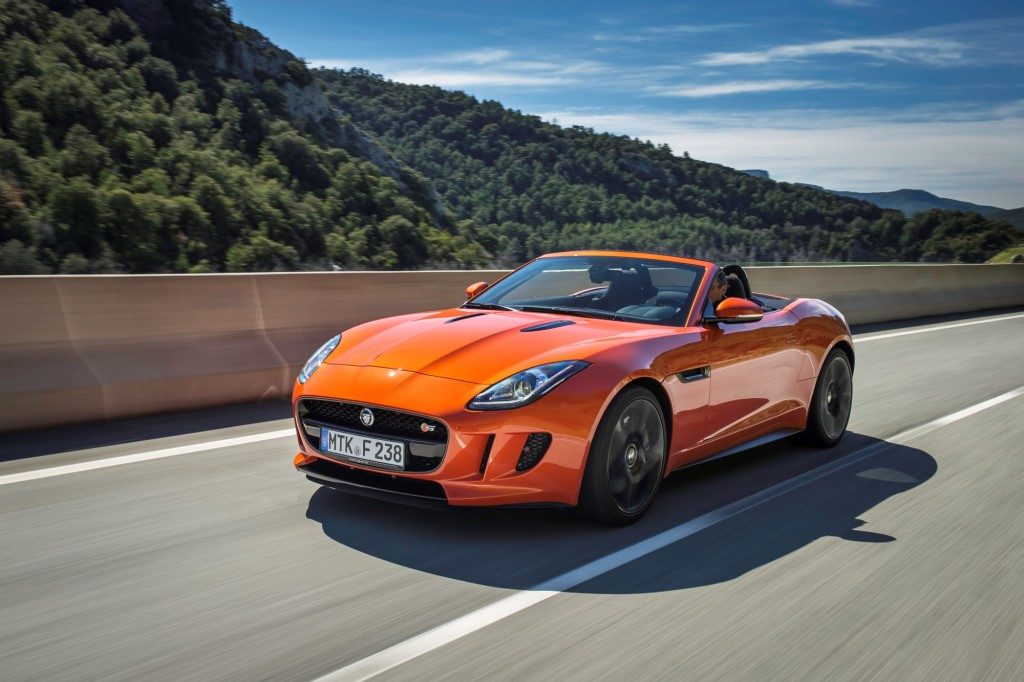 2014-jaguar-f-type_100425172_l.jpg