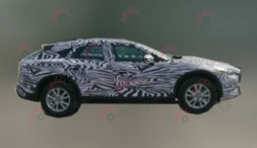 new-mazda-crossover-spied--image-via-auto-sina_100529057_l.jpg