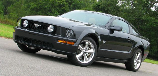 fords-2009-mustang-took-top-ratings-in-the-sports-car-segment_100223974_m.jpg