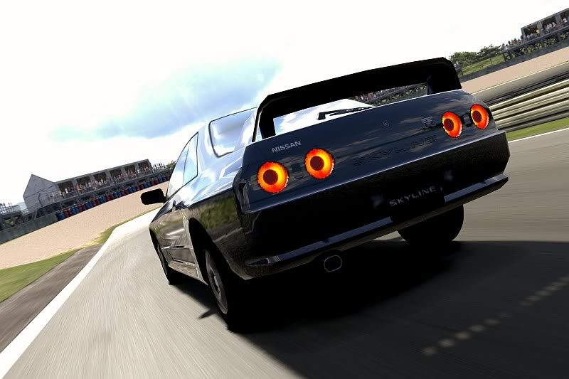 GT5_0706_SkyGTR2.jpg