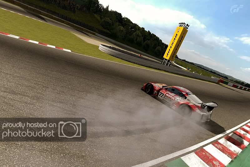 GT5g_NisMotulPit2.jpg