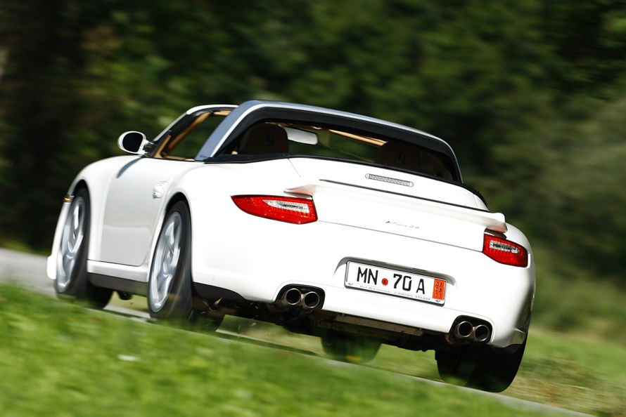 Ruf-Roadster-3-8--c890x594-ffffff-C-e4415f9a-420071.jpg