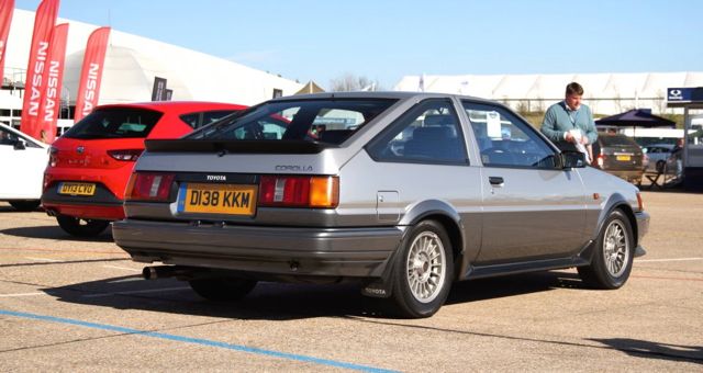 Toyota-AE86-rear.jpg