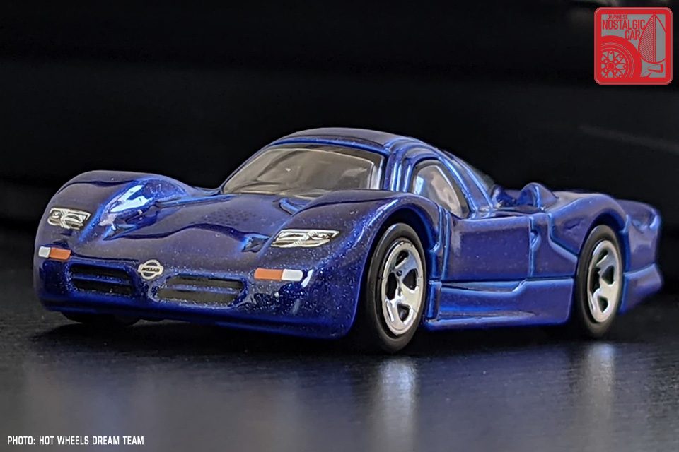 001-4654_HotWheels-NissanR390GT1.jpg