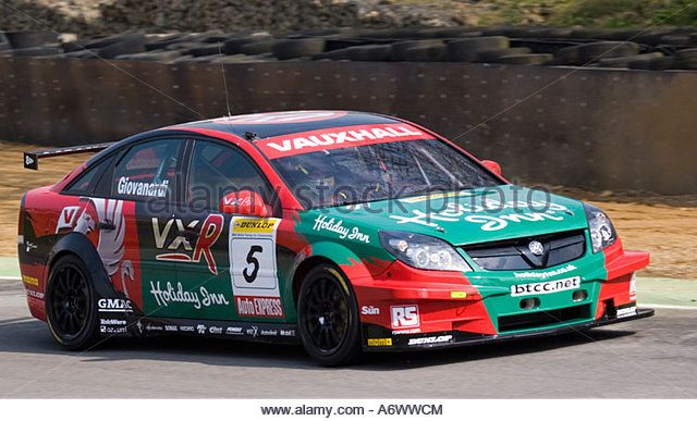 fabrizio-giovanardi-drives-the-2007-vauxhall-vectra-at-the-btcc-meet-a6wwcm.jpg