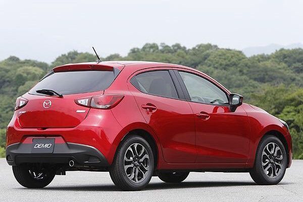 New-Mazda2-4-Demio.jpg