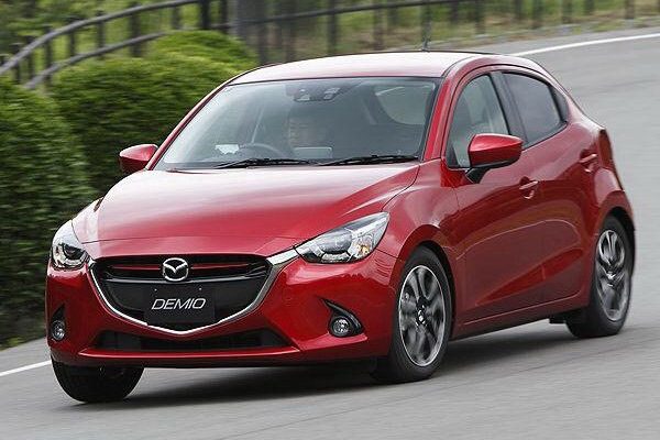 New-Mazda2-3-Demio.jpg