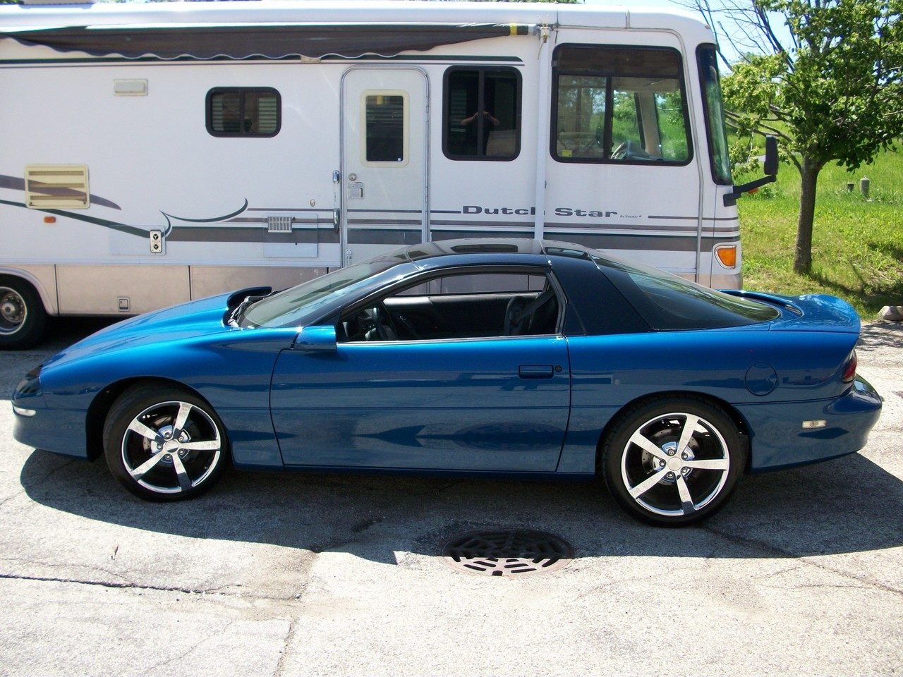 247029d1281314621-1996-camaro-z28-metalic-blue-hard-top-full-redone-new-paint-xtra-clean-550hp-100_0917.sized.jpg