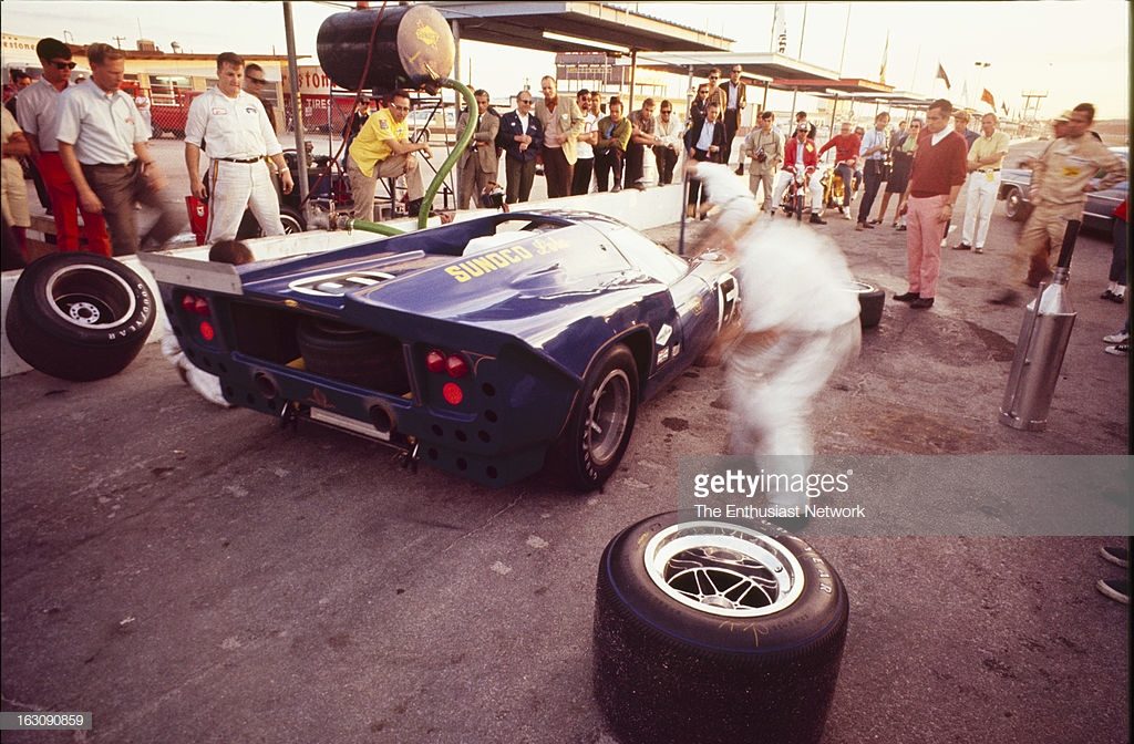 daytona-24-hour-race-co-drivers-mark-donohue-and-chuck-parsons-of-picture-id163090859