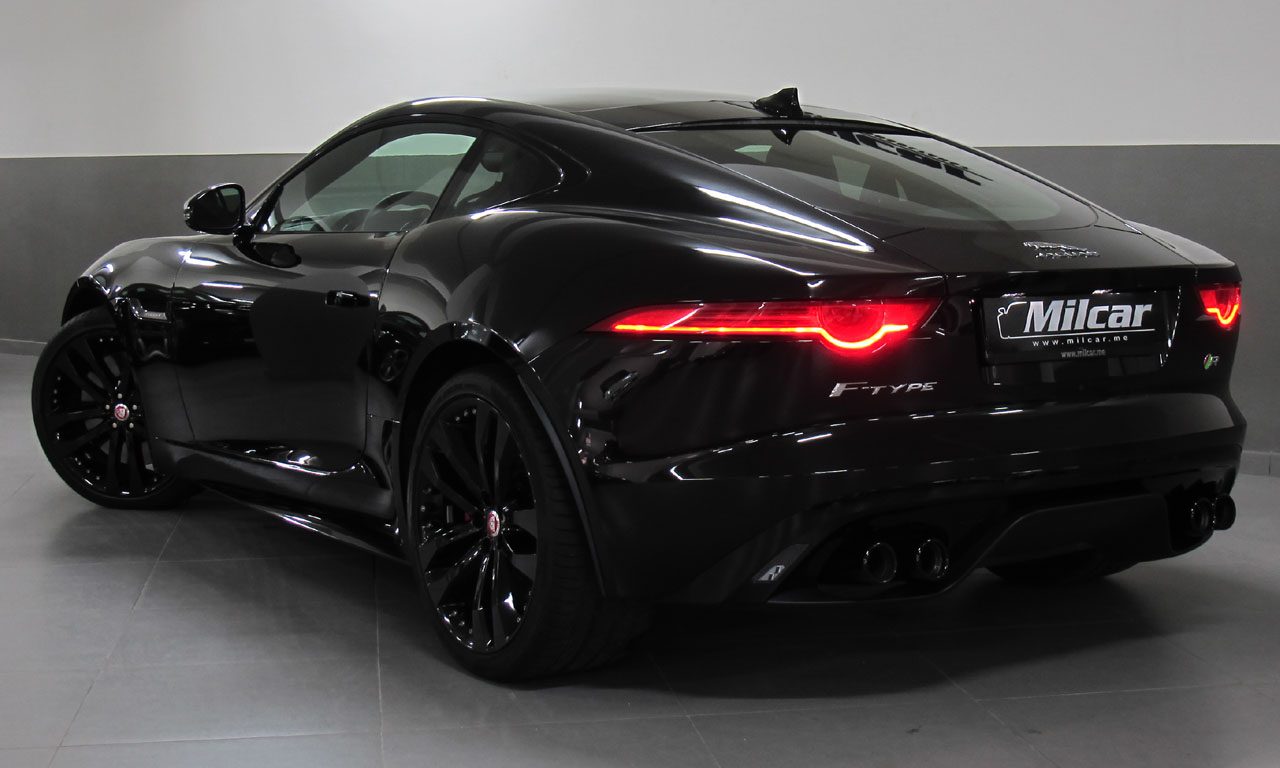 JAGUAR-F-TYPE-V8-R-2015-B-ON-B-10.jpg