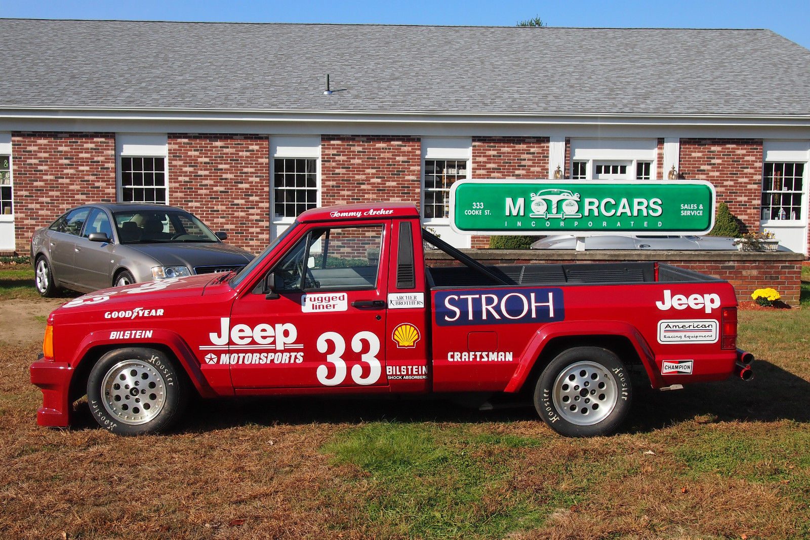 1988-Jeep-Comanche-side.jpg