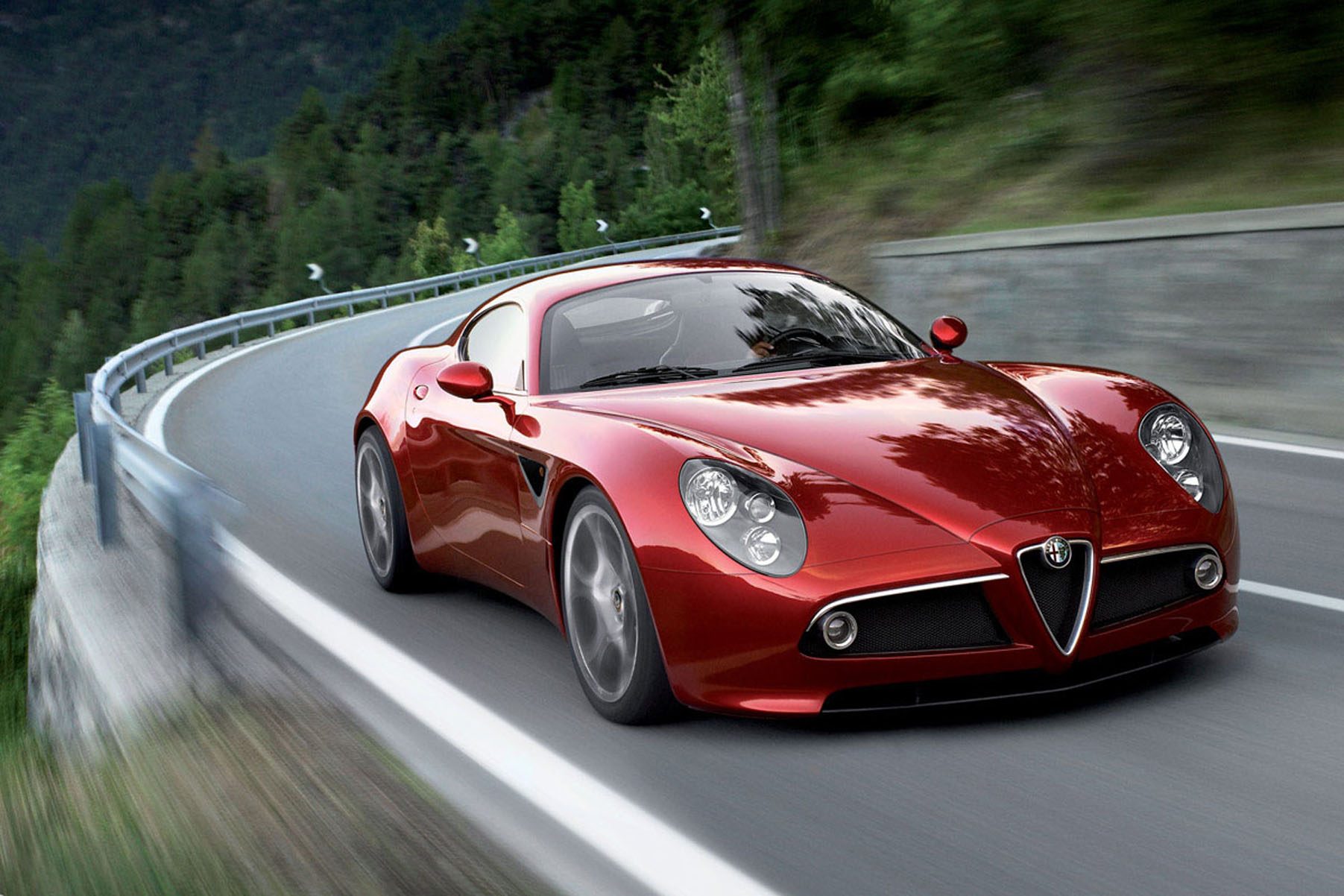 alfa-romeo-8c-competizione-08.jpg