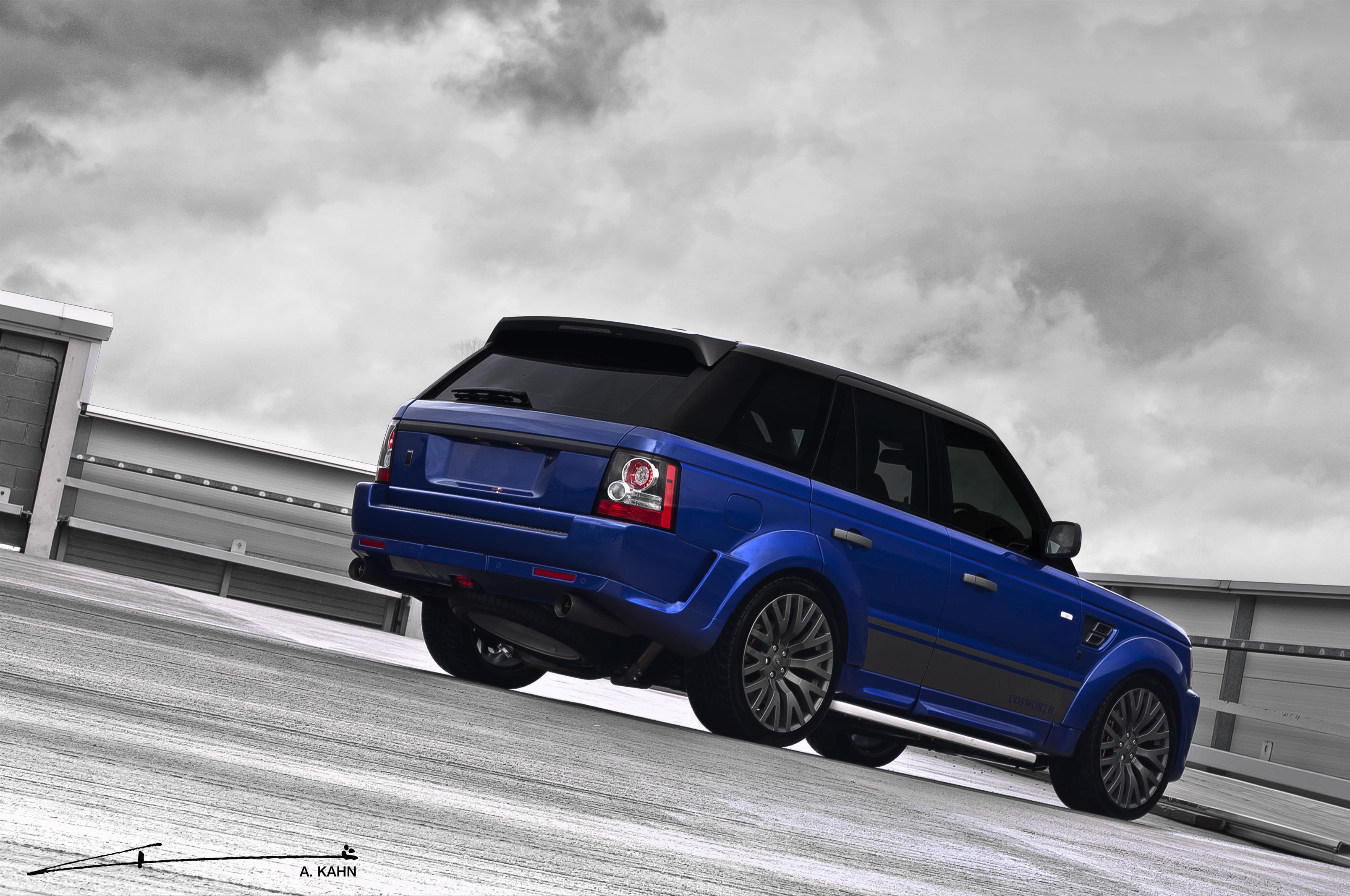 Range-Rover-Kahn-Imperial-Blue-Cosworth-2.jpg