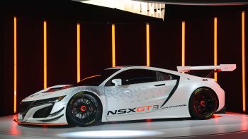 01-acura-nsx-gt3-ny-1.jpg