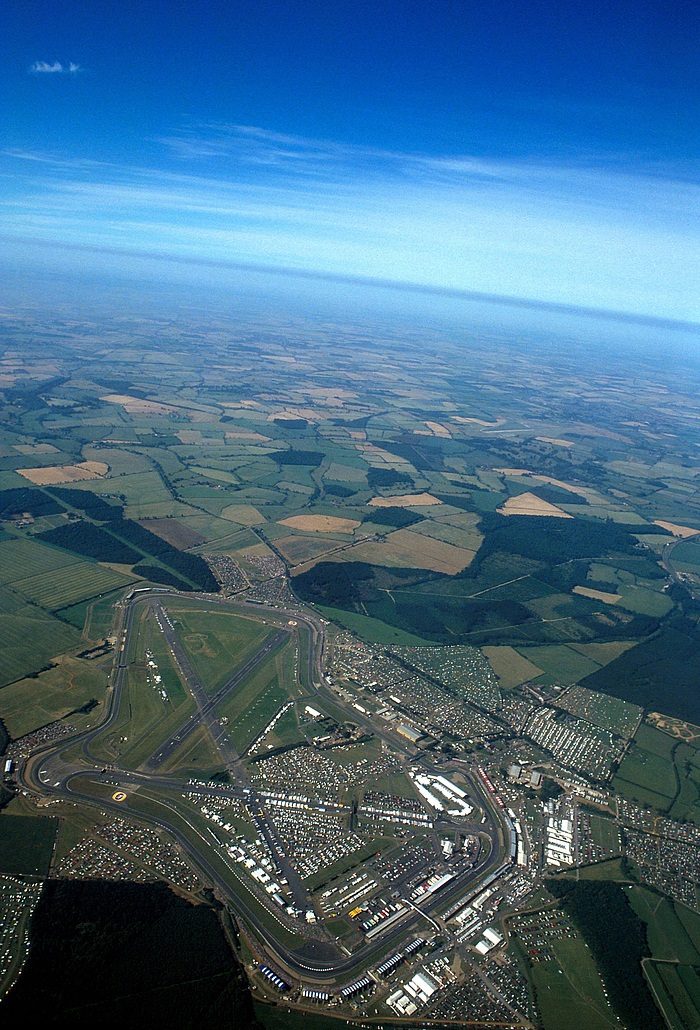 silverstone_circuit__1990__by_f1_history-da16x86.jpg