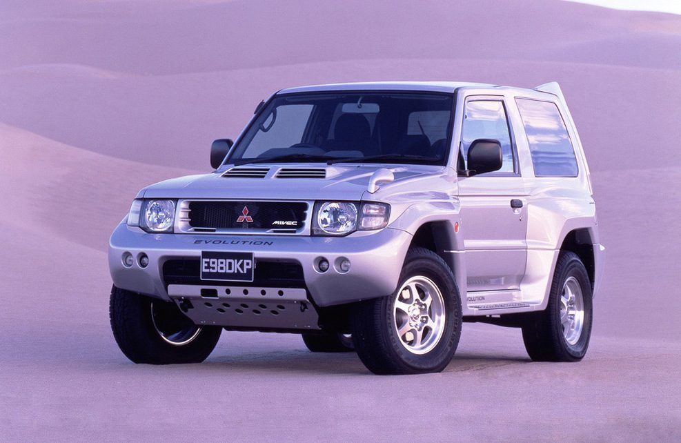 Mitsubishi-Pajero-Evolution.jpg