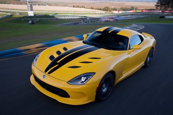 2013-srt-viper-74_600x0w.jpg