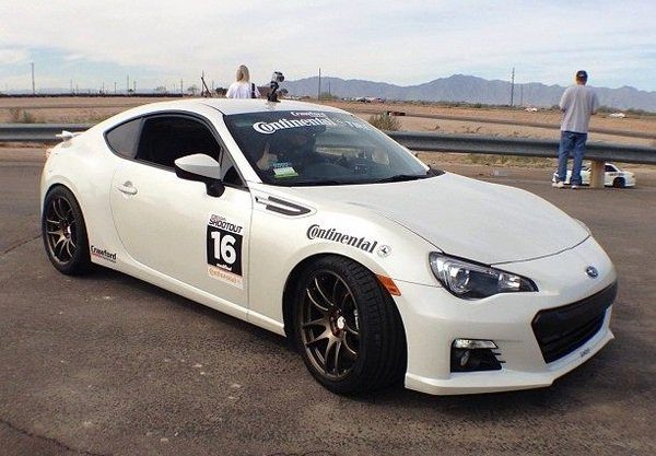 video-subaru-brz-by-_600x0w.jpg