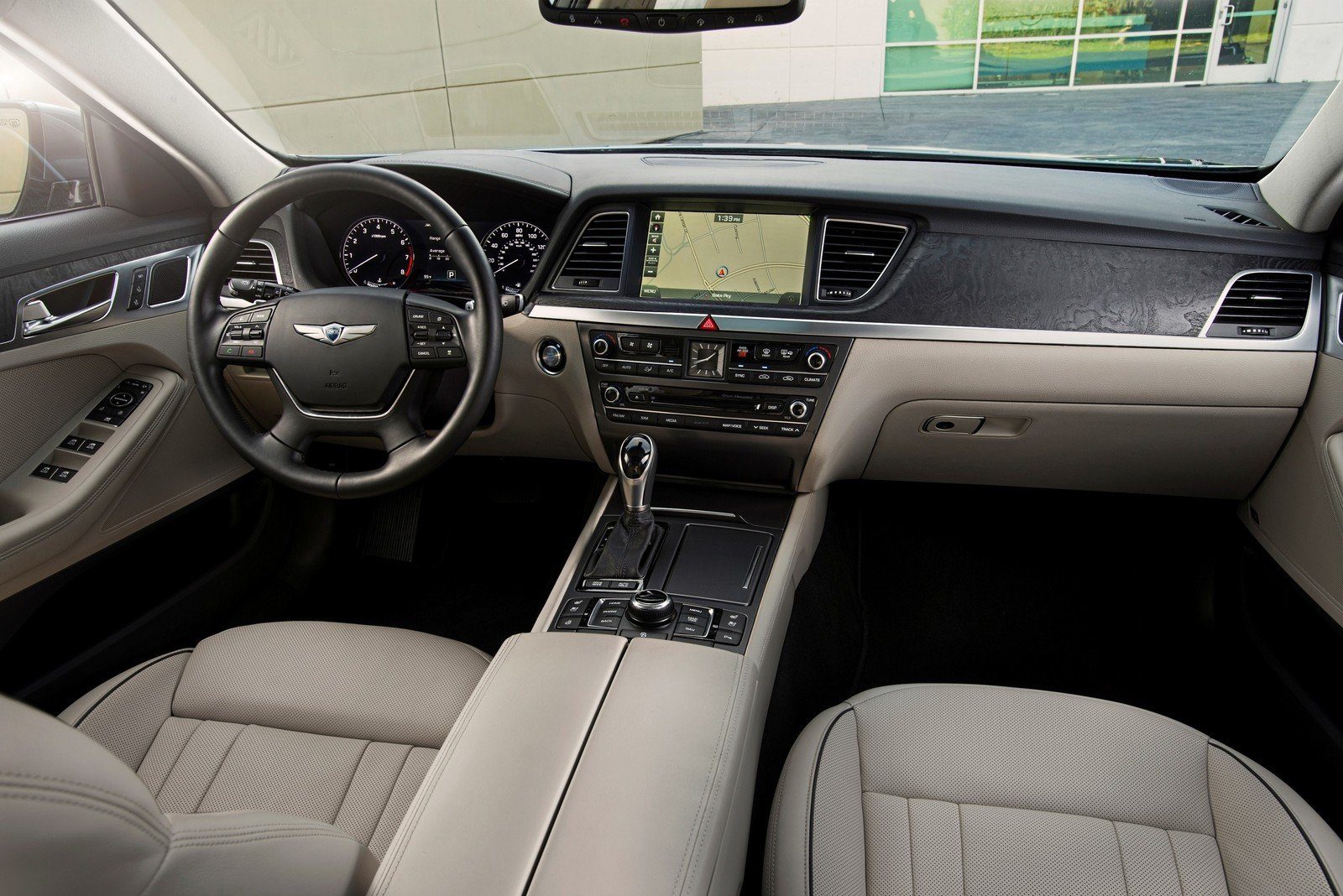 2015-2015-hyundai-genesis-17_1600x0w.jpg