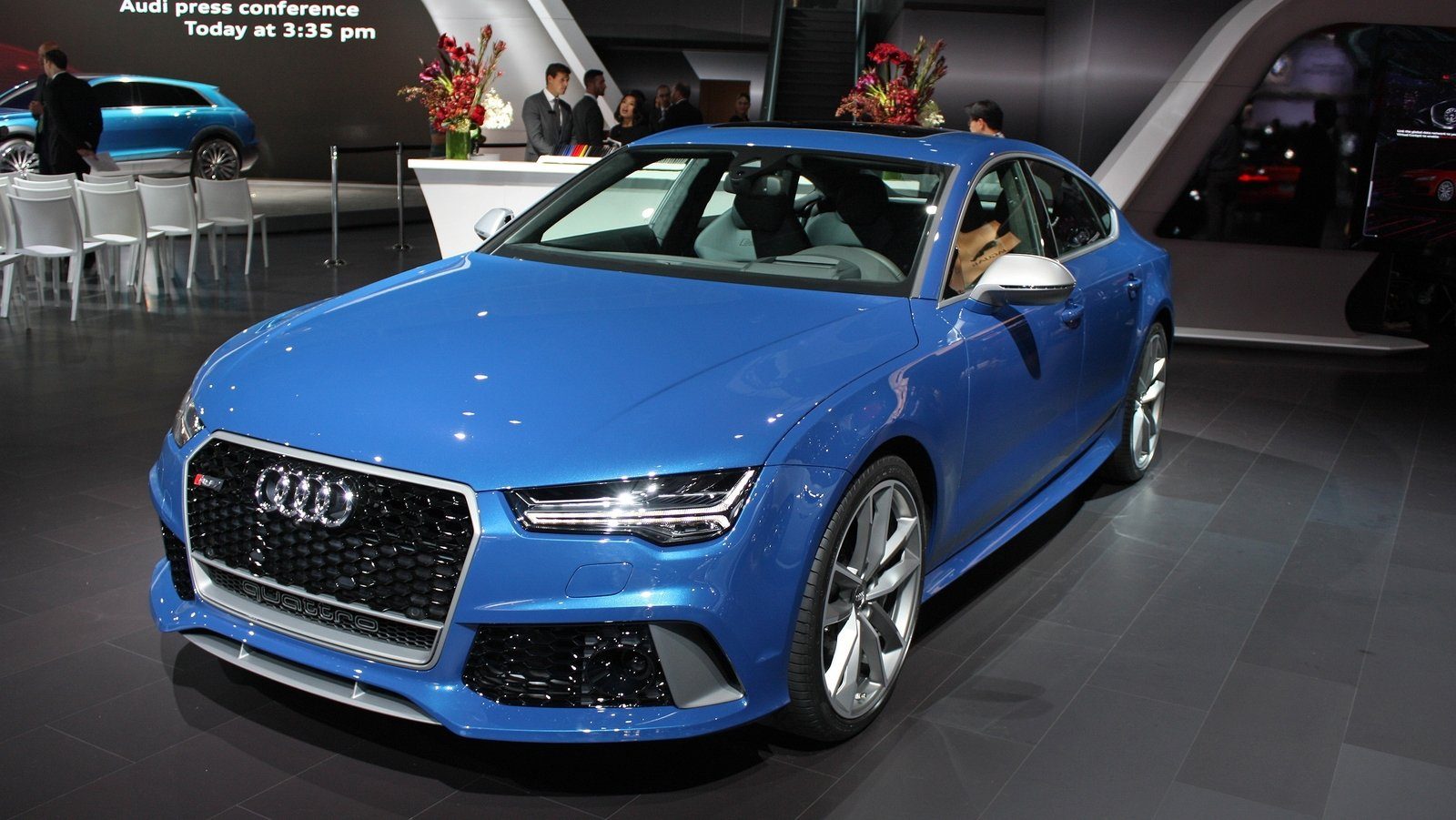 2016-audi-rs-7-sportback--34_1600x0w.jpg