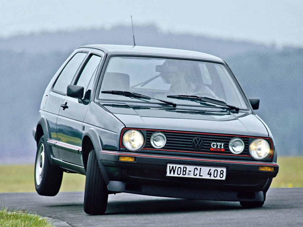 volkswagen_golf_gti_16v_1_1.jpeg