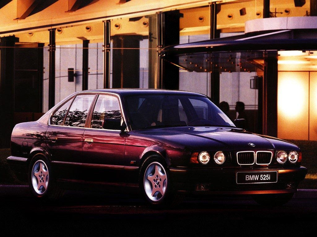 BMW-5-Series--E34--775_30.jpg