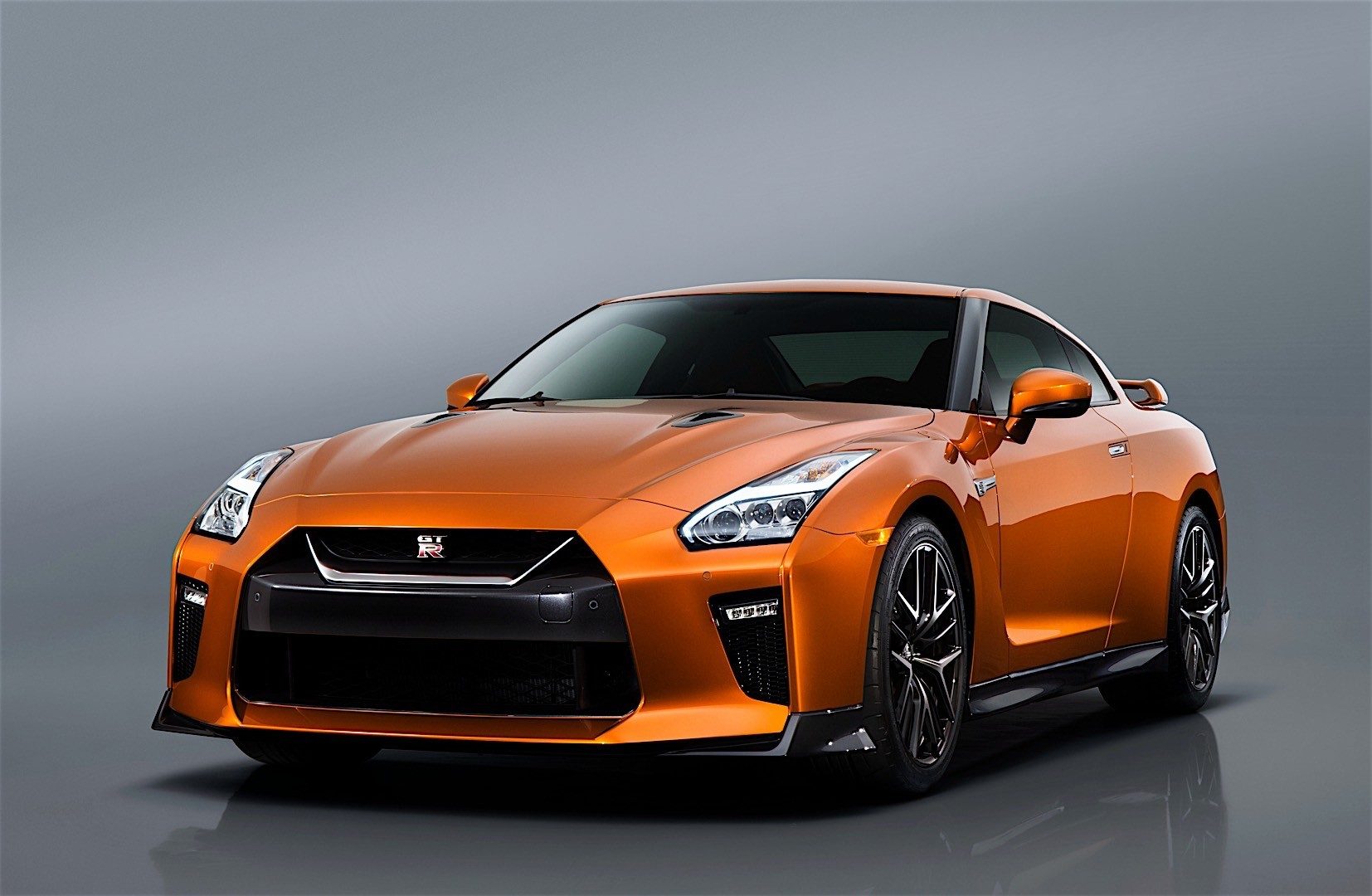 NISSAN-GT-R-5603_9.jpg