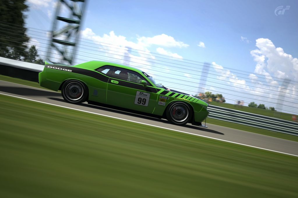 Dodge_Challenger_SRT8_TC_Road_Course_Indiana.jpg