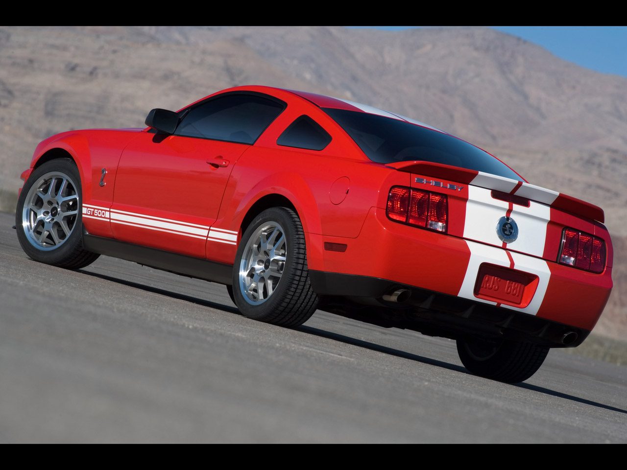 2007-Ford-Shelby-GT500-Production-Red-RA-1280x960.jpg