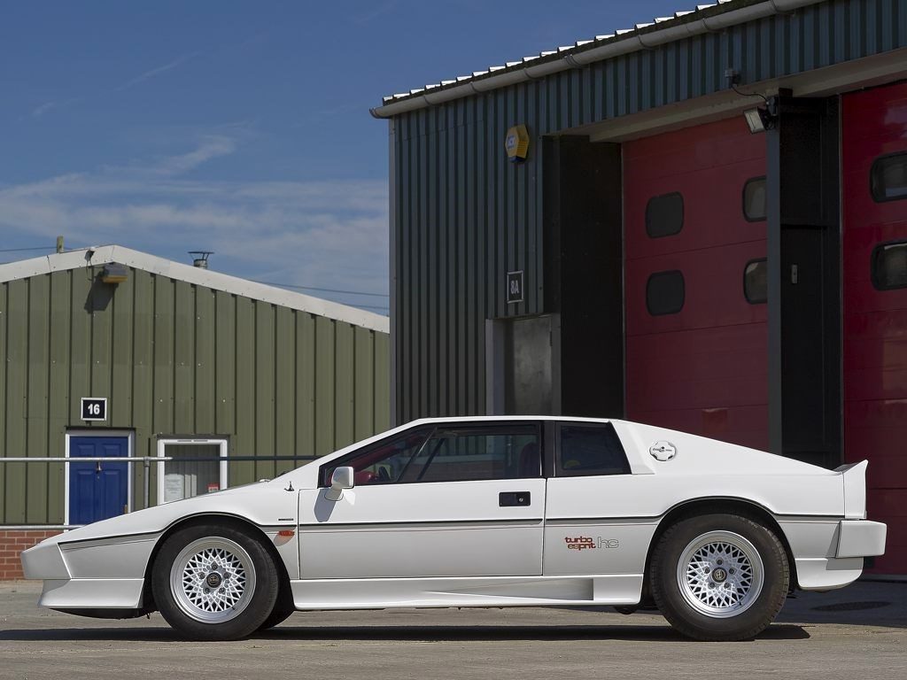 lotus-esprit-coupe-petrol_24847346.jpg