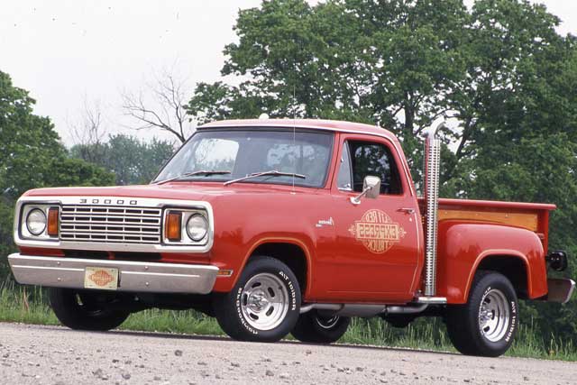 mopp_080930_01_z-1978_dodge_lil_red_express-.jpg