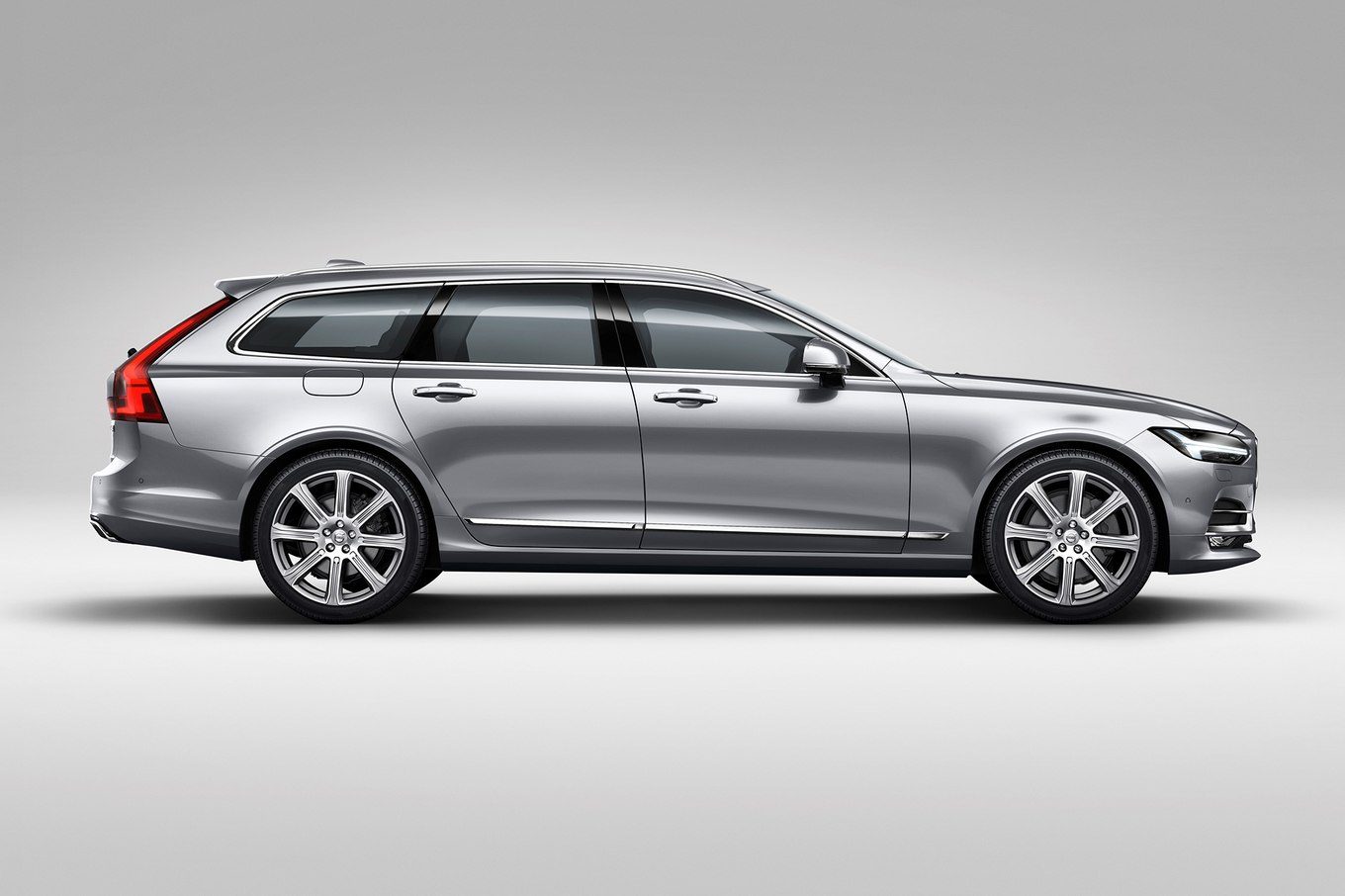 2017-Volvo-V90-side-profile-03.jpg