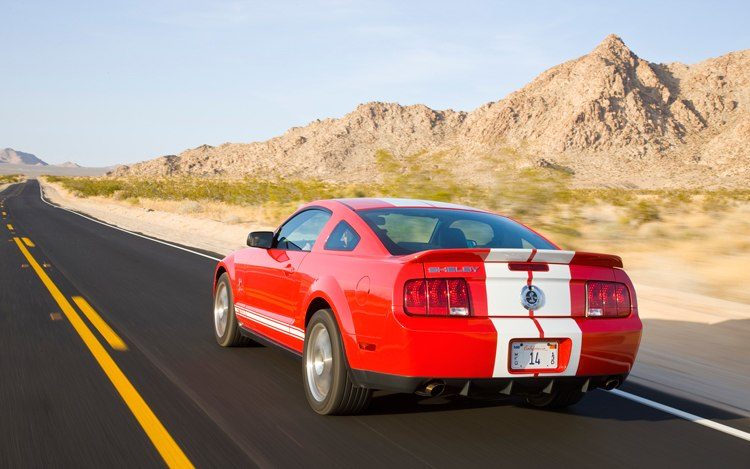 112_0807_06z-2008_ford_shelby_GT500-rear_view.jpg