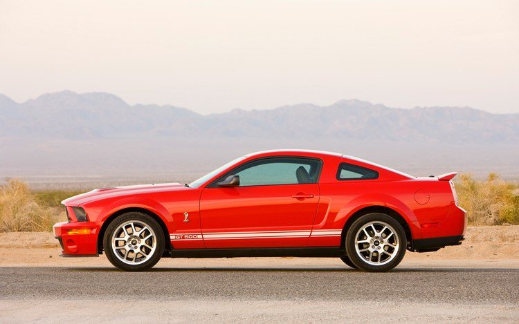 112_0807_25z-2008_ford_shelby_GT500-side_view.jpg