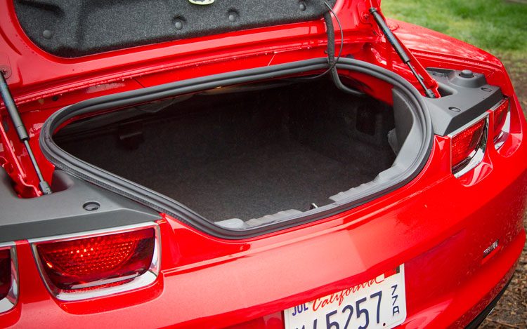 2011-chevrolet-camaro-convertible-trunk.jpg