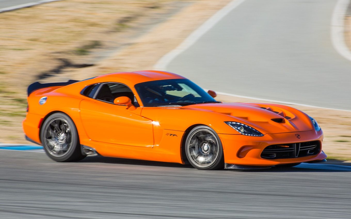 2014-SRT-Viper-TA-side-in-motion.jpg