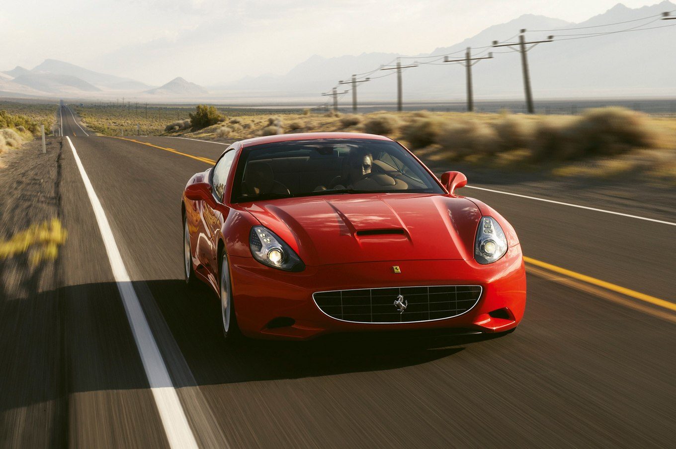 2014-Ferrari-California-in-motion-front-view.jpg