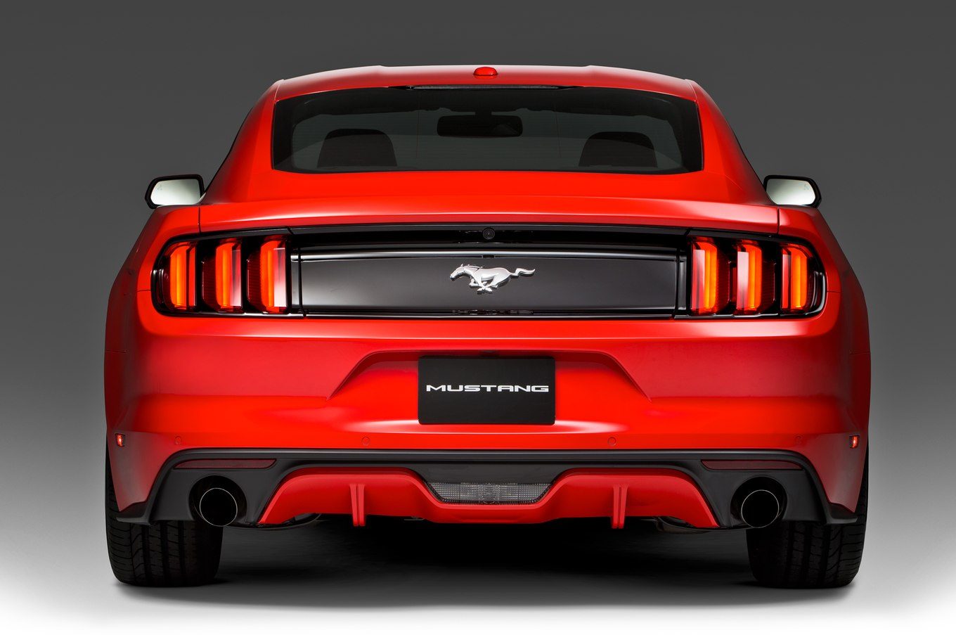 2015-ford-mustang-rear-profile2.jpg